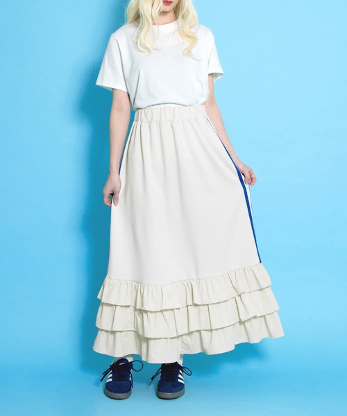 PUNYUS（プニュズ）の「フリルティアードジャージロングスカート（スカート・レディース・オフホワイト/グレー/ネイビー/ワインレッド/ベージュ/カーキ・1/2/3/4）」の22枚目の写真