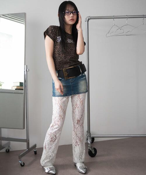 WEGO（ウィゴー）の「WEGO/ロゴスタッズT（Tシャツ/カットソー・レディース・その他1/ホワイト・FREE）」の4枚目の写真