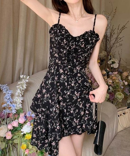 SPIGA(スピーガ)の「小花プリントシフォンキャミワンピース(ワンピース・レディース・ブラック・SMALL/MEDIUM/LARGE/X-LARGE)」の3枚目の写真