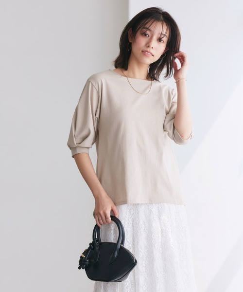 Pierrot(ピエロ)の「【イージーケア】スクエアネックパフスリーブオーバーTシャツ(Tシャツ/カットソー・レディース・チャコール/ピンク/ブラック/グレイッシュベージュ/オフホワイト・M/L)」の11枚目の写真