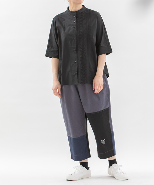 nop de nod（ノップドゥノッド）の「Cloche miscボトルネック5分袖ブラウス（シャツ/ブラウス・レディース・ブラック/オフホワイト/ブルー・M）」の13枚目の写真