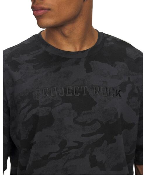 UNDER ARMOUR(アンダーアーマー)の「UAプロジェクトロック プリント ショートスリーブ Tシャツ(ライフスタイル/メンズ)(Tシャツ/カットソー・メンズ・ブラック・L/XL/S/2XL/M)」の3枚目の写真