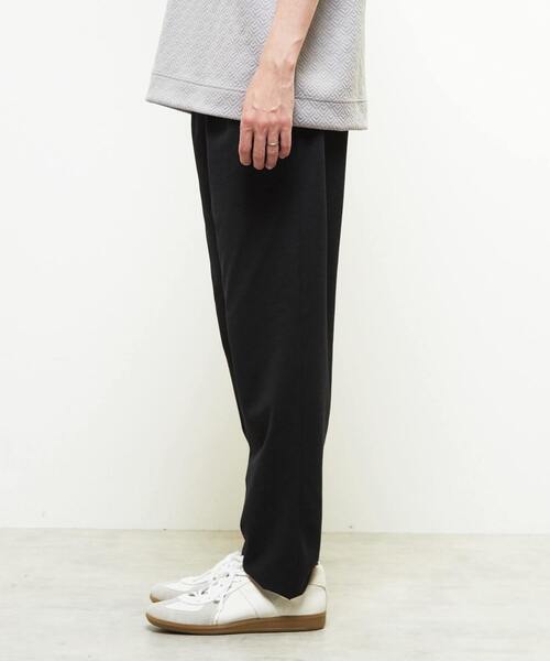 MEN'S MELROSE(メンズメルローズ)の「リラックステーパードイージーパンツ | ストレッチ / 吸水速乾(スラックス・メンズ・チャコールグレー/ブラック・3/4/2)」の16枚目の写真