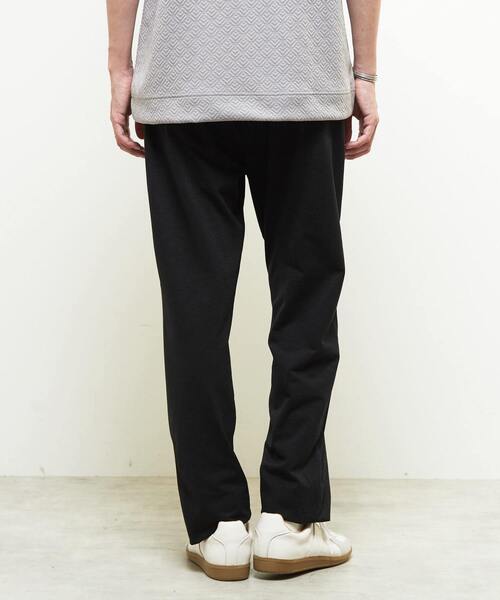MEN'S MELROSE(メンズメルローズ)の「リラックステーパードイージーパンツ | ストレッチ / 吸水速乾(スラックス・メンズ・チャコールグレー/ブラック・3/4/2)」の15枚目の写真