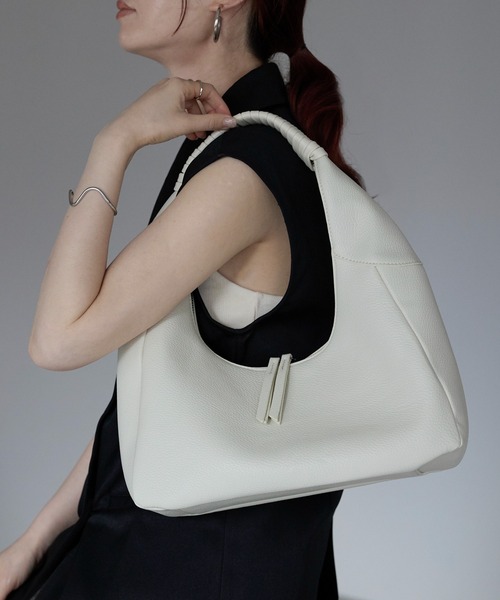 GUSCIO(グッシオ)の「【グッシオベーシック】ワンショルダートートバッグ(トートバッグ・レディース・ダークグレー/ブラック/グレイッシュベージュ/アイボリー・FREE)」の2枚目の写真