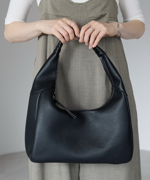 GUSCIO(グッシオ)の「【グッシオベーシック】ワンショルダートートバッグ(トートバッグ・レディース・ダークグレー/ブラック/グレイッシュベージュ/アイボリー・FREE)」の9枚目の写真