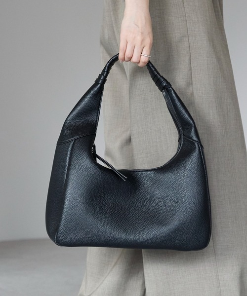 GUSCIO(グッシオ)の「【グッシオベーシック】ワンショルダートートバッグ(トートバッグ・レディース・ダークグレー/ブラック/グレイッシュベージュ/アイボリー・FREE)」の11枚目の写真