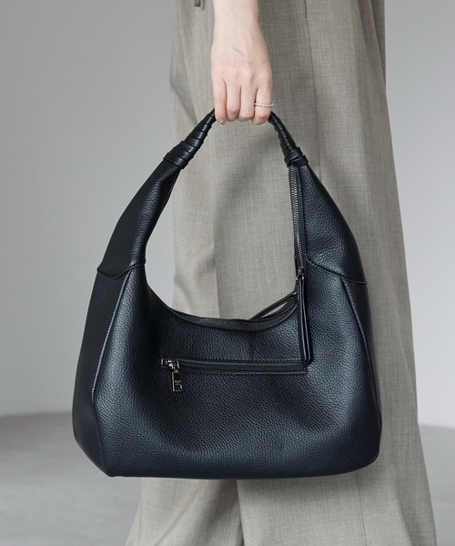 GUSCIO(グッシオ)の「【グッシオベーシック】ワンショルダートートバッグ(トートバッグ・レディース・ダークグレー/ブラック/グレイッシュベージュ/アイボリー・FREE)」の12枚目の写真