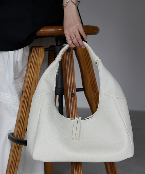 GUSCIO(グッシオ)の「【グッシオベーシック】ワンショルダートートバッグ(トートバッグ・レディース・ダークグレー/ブラック/グレイッシュベージュ/アイボリー・FREE)」の20枚目の写真