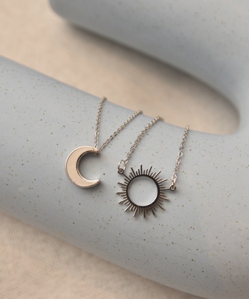 TONE SELECT GOODS（トーンセレクトグッズ）の「【float】月 太陽 モチーフ シンプル アンクレット【2本セット】（アンクレット・レディース・シルバー/ゴールド・FREE）」の7枚目の写真