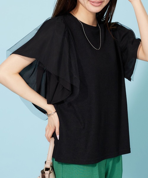 BELLUNA PLUS(ベルーナ)の「チュール使いフリル袖プルオーバー(Tシャツ/カットソー・レディース・ブラック/サックスブルー/フューシャピンク・X-LARGE/LARGE/MEDIUM)」の2枚目の写真