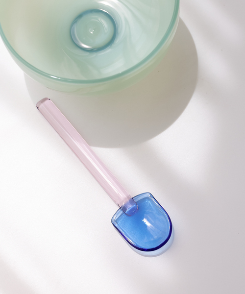 amabro（アマブロ）の「【amabro/アマブロ】 SNOW SHOVEL 耐熱ガラス ティースプーン シャベル型（カトラリー・レディース・ブルー系その他/グリーン系その他/ピンク系その他/ブラウン系その他・フリー）」の4枚目の写真