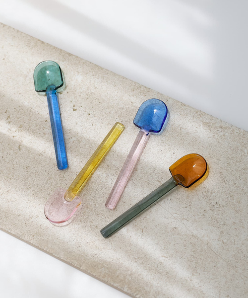 amabro（アマブロ）の「【amabro/アマブロ】 SNOW SHOVEL 耐熱ガラス ティースプーン シャベル型（カトラリー・レディース・ブルー系その他/グリーン系その他/ピンク系その他/ブラウン系その他・フリー）」の5枚目の写真