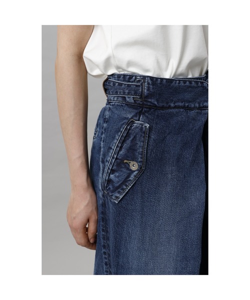 CINOH（チノ）の「WAIST WRAP DENIM（デニムパンツ・レディース・ライトグレー・24/25）」の10枚目の写真