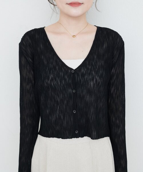 natural couture(ナチュラルクチュール)の「【WEB限定】針抜きリブVネックシアーカーディガン(カーディガン/ボレロ・レディース・サックスブルー/イエロー/ラベンダー/オフホワイト/ブラック・FREE)」の11枚目の写真