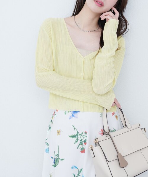 natural couture(ナチュラルクチュール)の「【WEB限定】針抜きリブVネックシアーカーディガン(カーディガン/ボレロ・レディース・サックスブルー/イエロー/ラベンダー/オフホワイト/ブラック・FREE)」の13枚目の写真