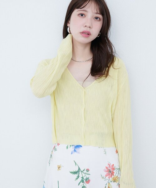 natural couture(ナチュラルクチュール)の「【WEB限定】針抜きリブVネックシアーカーディガン(カーディガン/ボレロ・レディース・サックスブルー/イエロー/ラベンダー/オフホワイト/ブラック・FREE)」の14枚目の写真