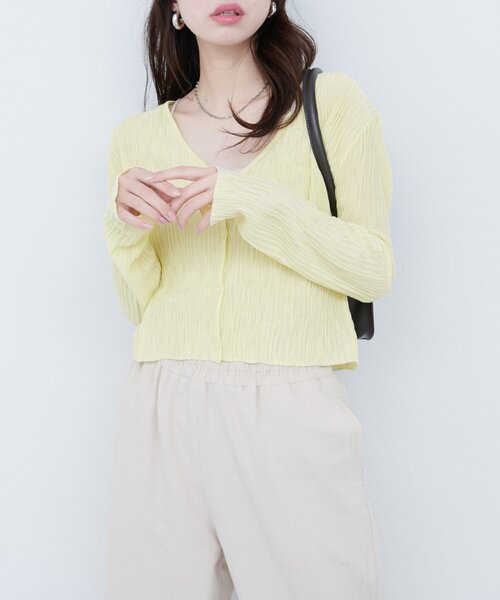 natural couture(ナチュラルクチュール)の「【WEB限定】針抜きリブVネックシアーカーディガン(カーディガン/ボレロ・レディース・サックスブルー/イエロー/ラベンダー/オフホワイト/ブラック・FREE)」の18枚目の写真