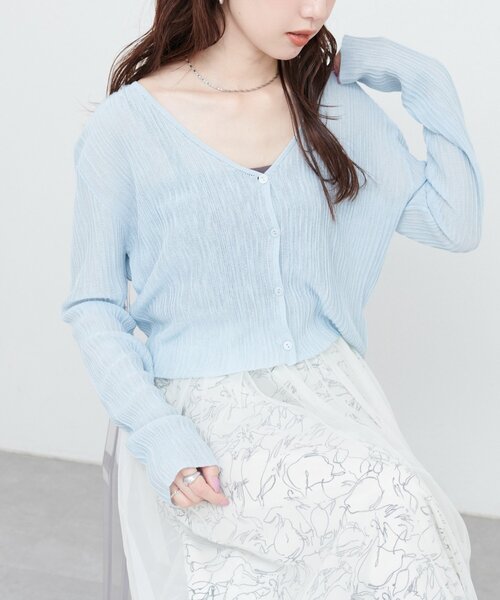 natural couture(ナチュラルクチュール)の「【WEB限定】針抜きリブVネックシアーカーディガン(カーディガン/ボレロ・レディース・サックスブルー/イエロー/ラベンダー/オフホワイト/ブラック・FREE)」の3枚目の写真