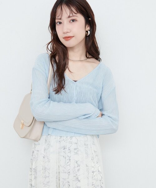 natural couture(ナチュラルクチュール)の「【WEB限定】針抜きリブVネックシアーカーディガン(カーディガン/ボレロ・レディース・サックスブルー/イエロー/ラベンダー/オフホワイト/ブラック・FREE)」の19枚目の写真
