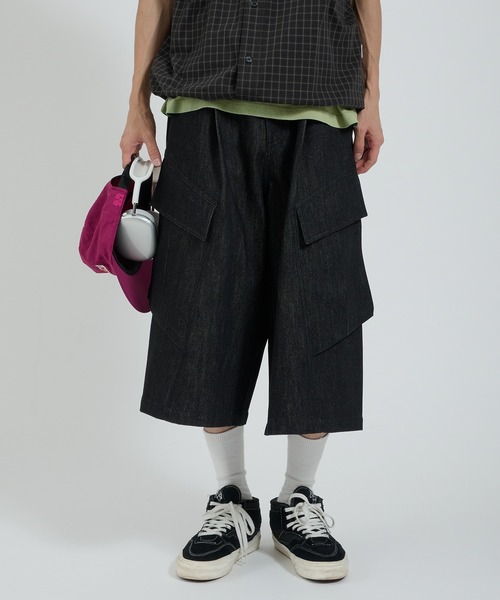 Perushu(ペルーシュ)の「レイヤードカーゴポケットハーフパンツ(その他パンツ・メンズ・レッド/ブラック/インディゴブルー/ネイビー・MEDIUM/LARGE)」の22枚目の写真
