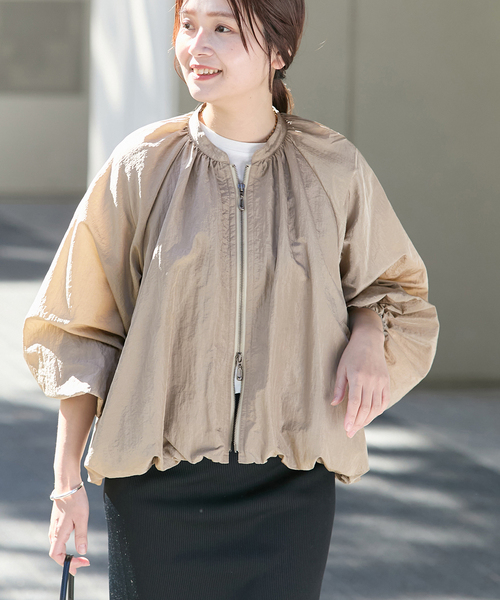 JOURNAL STANDARD(ジャーナルスタンダード)の「《追加》ワッシャーナイロンギャザーブルゾン(その他アウター・レディース・ブラック/ベージュ・FREE)」の8枚目の写真