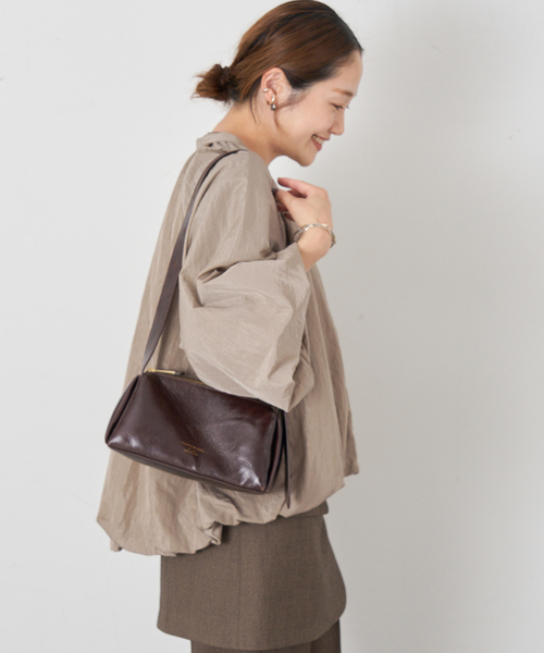 JOURNAL STANDARD(ジャーナルスタンダード)の「《追加》ワッシャーナイロンギャザーブルゾン(その他アウター・レディース・ブラック/ベージュ・FREE)」の13枚目の写真