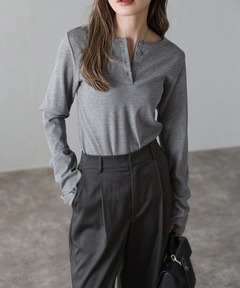 FCMM オフショルダーベルトクルーネック グレー OFF SHOURDER BELT CREWNECK/オフショルダーベルトクルーネック