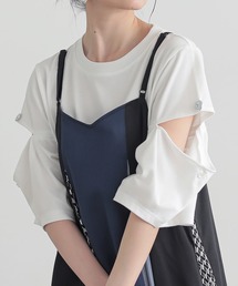 スラッシュ開きドレープカットソー