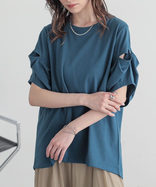 n'OrLABEL（ノアールレーベル）の「『スラッシュ開きドレープカットソー』（Tシャツ/カットソー・レディース・オフホワイト/ブルー/ブラック・1/2）」の3枚目の写真