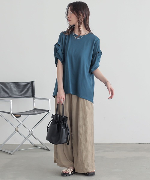 n'OrLABEL（ノアールレーベル）の「『スラッシュ開きドレープカットソー』（Tシャツ/カットソー・レディース・オフホワイト/ブルー/ブラック・1/2）」の22枚目の写真