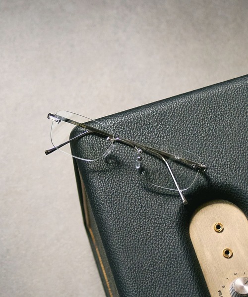 ROSE BUD(ローズバッド)の「ROSE BUD RIMLESS GLASSES(メガネ・レディース・シルバー・ONE SIZE)」の5枚目の写真