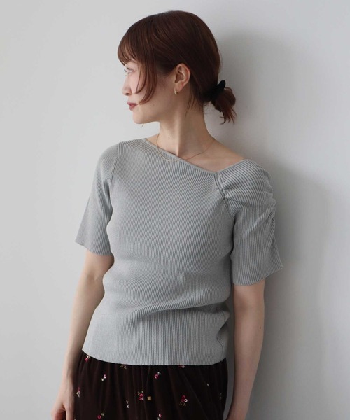 earth music&ecology（アースミュージックアンドエコロジー）の「アシメネックリブニットプルオーバー（Tシャツ/カットソー・レディース・オフホワイト/杢グレー/ブラウン・FREE）」の16枚目の写真