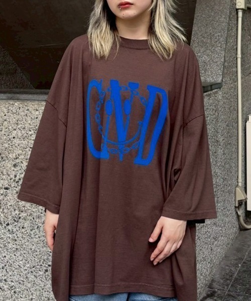 Candy Stripper（キャンディストリッパー）の「CND SMILE BIG Tシャツ（Tシャツ/カットソー・レディース・チャコール/ブラウン/アイボリー・FREE）」の2枚目の写真