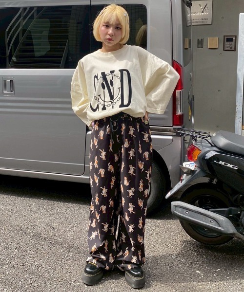 Candy Stripper（キャンディストリッパー）の「CND SMILE BIG Tシャツ（Tシャツ/カットソー・レディース・チャコール/ブラウン/アイボリー・FREE）」の9枚目の写真