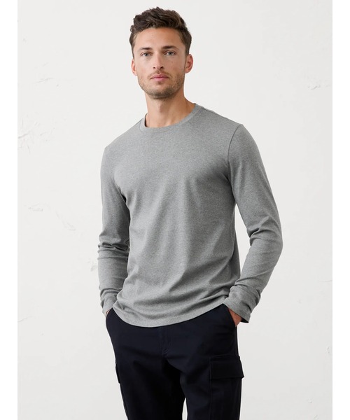 BANANA REPUBLIC FACTORY STORE(バナナリパブリック ファクトリーストア)の「BANANA REPUBLIC FACTORY STORE Luxe Touch クルーネックTシャツ 長袖(Tシャツ/カットソー・メンズ・ホワイト/グレー/ブラック/ネイビー/ナチュラル/ブラウン・L/S/XL/M)」の4枚目の写真