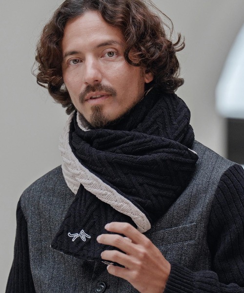 CALL&RESPONSE（コールアンドレスポンス）の「mko12989-ヘリンボーンニットマフラー-サイセンタク（マフラー・メンズ・ブラック×ベージュ/ブラック系その他・FREE）」の3枚目の写真