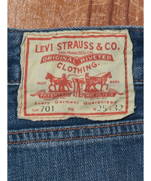Levi's(リーバイス)の「Levi's/リーバイス LEVI'S(R) VINTAGE CLOTHING 1950'S 701 ジーンズ ミディアムインディゴ(デニムパンツ・レディース・インディゴブルー・23inch/24inch/25inch/26inch/27inch/W28 L32)」の13枚目の写真