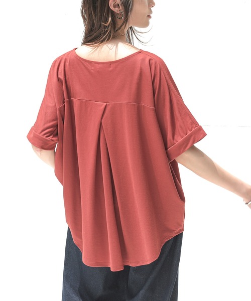 n'OrLABEL（ノアールレーベル）の「【機能素材】『カノコボートネックカットソー』（Tシャツ/カットソー・レディース・テラコッタ/オフホワイト/ブラック・FREE）」の16枚目の写真