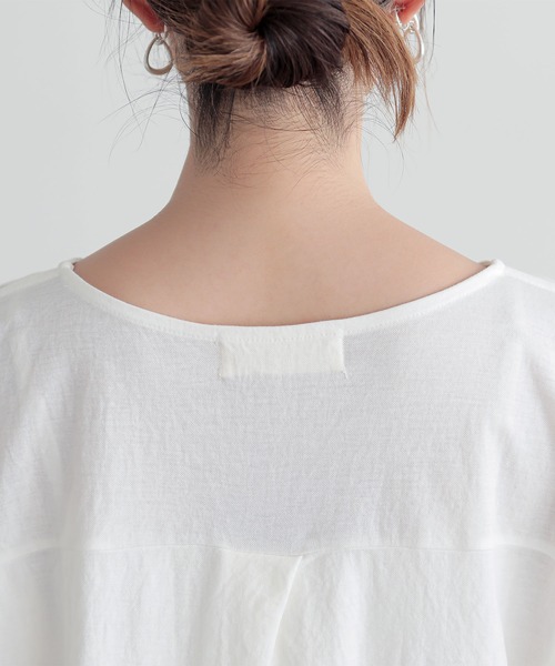 n'OrLABEL（ノアールレーベル）の「【機能素材】『カノコボートネックカットソー』（Tシャツ/カットソー・レディース・テラコッタ/オフホワイト/ブラック・FREE）」の12枚目の写真