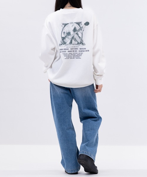 JOHN'S CLOSET(ジョンズクローゼット)の「【a】〔Trans Land〕ツアーモチーフ グランジガール クルーネックスウェット(スウェット・メンズ・ブラック/ネイビー/ホワイト・MEDIUM/LARGE)」の11枚目の写真
