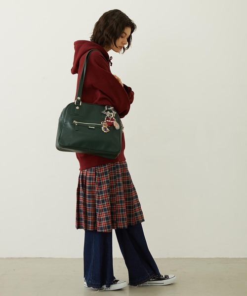 MILKFED.（ミルクフェド）の「HEART CHARM BOSTON BAG（ボストンバッグ・レディース・ブラック/グリーン/パープル・ONE SIZE）」の10枚目の写真