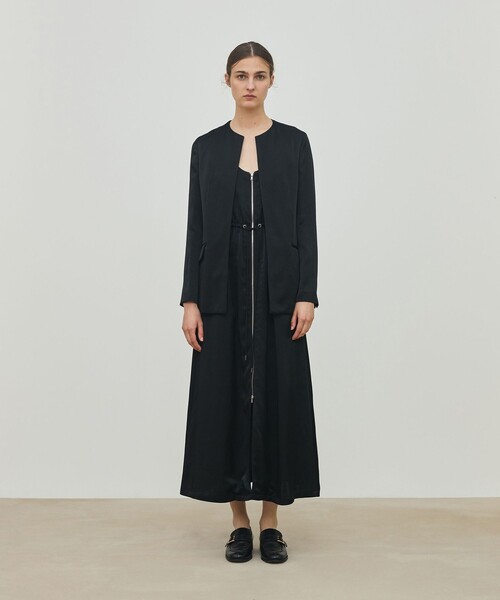 レーヨンウールサテン クルーネックジャケット（ノーカラージャケット