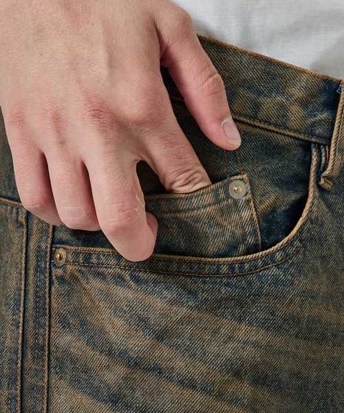 NVRFRGT(ネヴァーフォーゲット)の「【NVRFRGT】3D TWISTED WIDE LEG JEANS(デニムパンツ・メンズ・インディゴブルー/ブラック・2/1)」の4枚目の写真