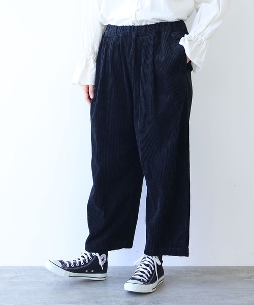 yuni（ユニ　）の「コットンコーデュロイ　ゴムタックパンツ（その他パンツ・レディース・ピンク/ホワイト/ブラック・FREE）」の3枚目の写真