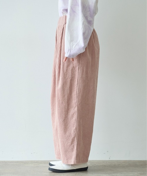 yuni（ユニ　）の「コットンコーデュロイ　ゴムタックパンツ（その他パンツ・レディース・ピンク/ホワイト/ブラック・FREE）」の11枚目の写真