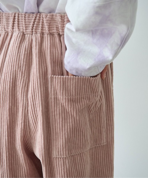 yuni（ユニ　）の「コットンコーデュロイ　ゴムタックパンツ（その他パンツ・レディース・ピンク/ホワイト/ブラック・FREE）」の15枚目の写真