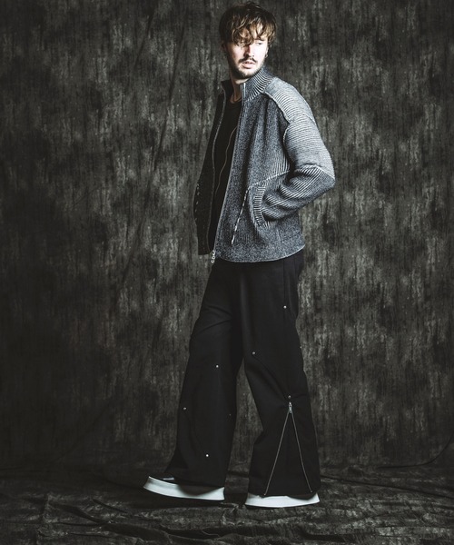 NO ID.（ノーアイディ）の「【NO ID.】Side Patch Zip Wide Flare Pants / サイド パッチ ジップ ワイド フレア パンツ（デニムパンツ・メンズ・ネイビー/グレー/ブラック・2(M)/1(S)）」の4枚目の写真