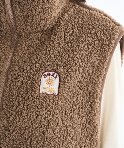 ROXY(ロキシー)の「BELLIS BOA VEST/ロキシー撥水加工モコモコボアベスト(その他アウター・レディース・ブラウン/コーラル/ブラック/ナチュラル/グリーン・MEDIUM/SMALL/LARGE)」の15枚目の写真