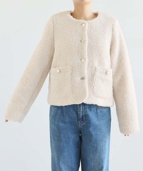 andme（アンドミー）の「ラメボア金ボタンノーカラージャケット（ノーカラージャケット・レディース・アイボリー/ブラック・L/M）」の3枚目の写真